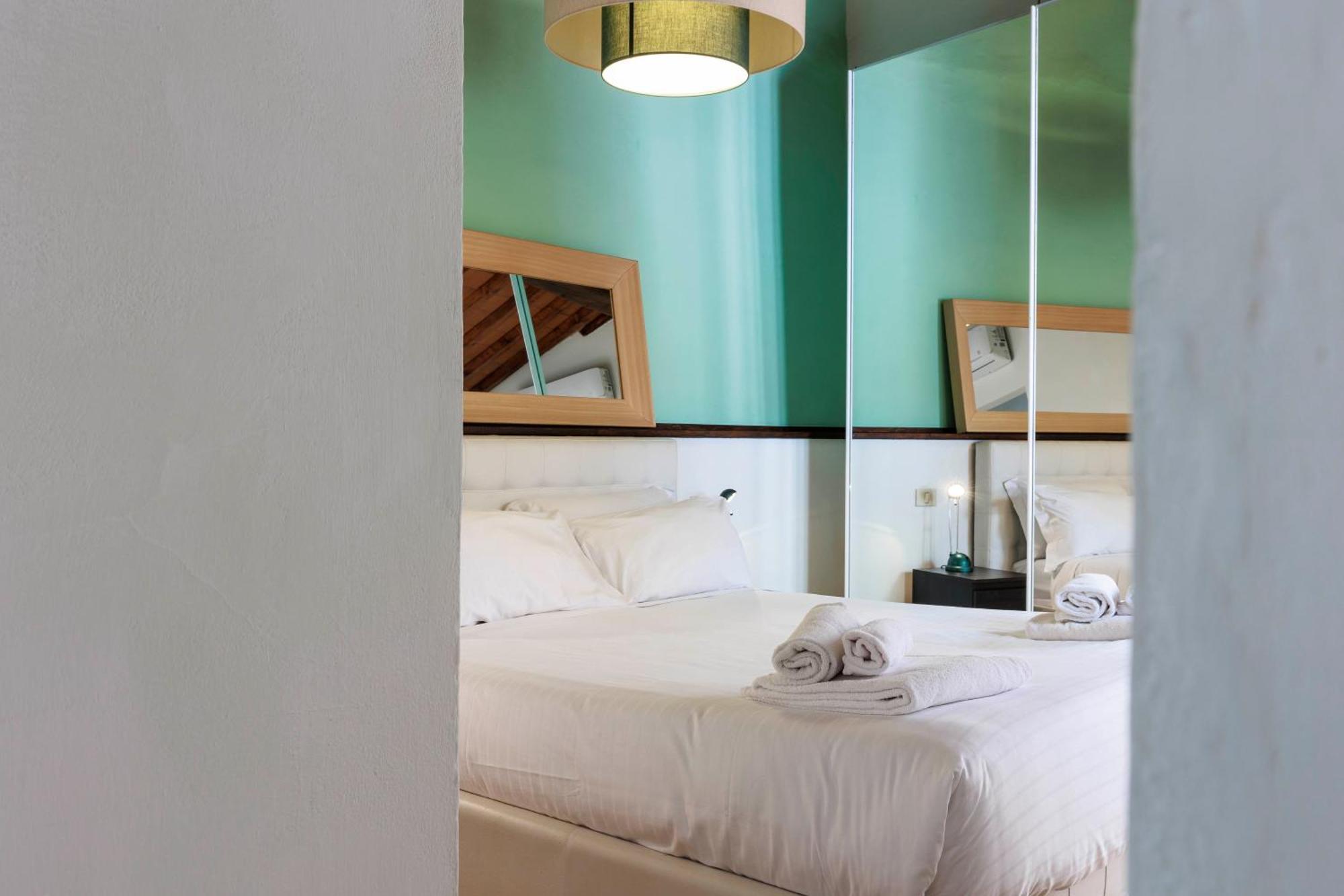 Santa Maria Novella Elegant Apartment Флоренция Екстериор снимка