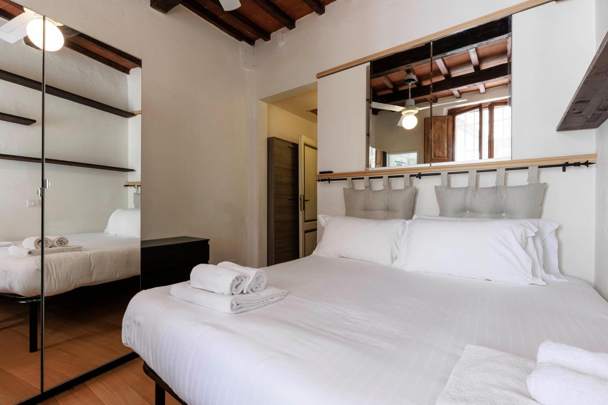 Santa Maria Novella Elegant Apartment Флоренция Екстериор снимка