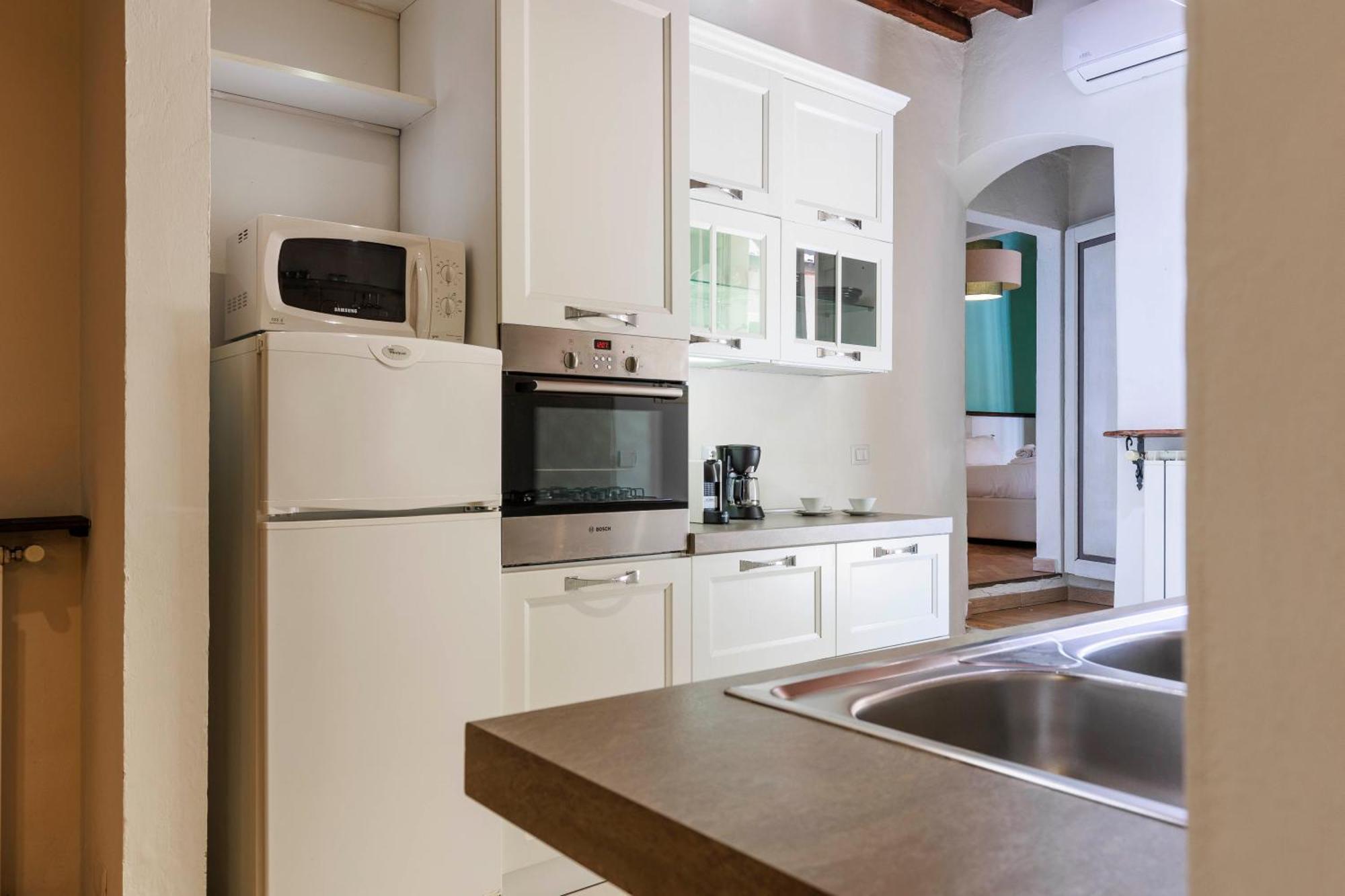 Santa Maria Novella Elegant Apartment Флоренция Екстериор снимка