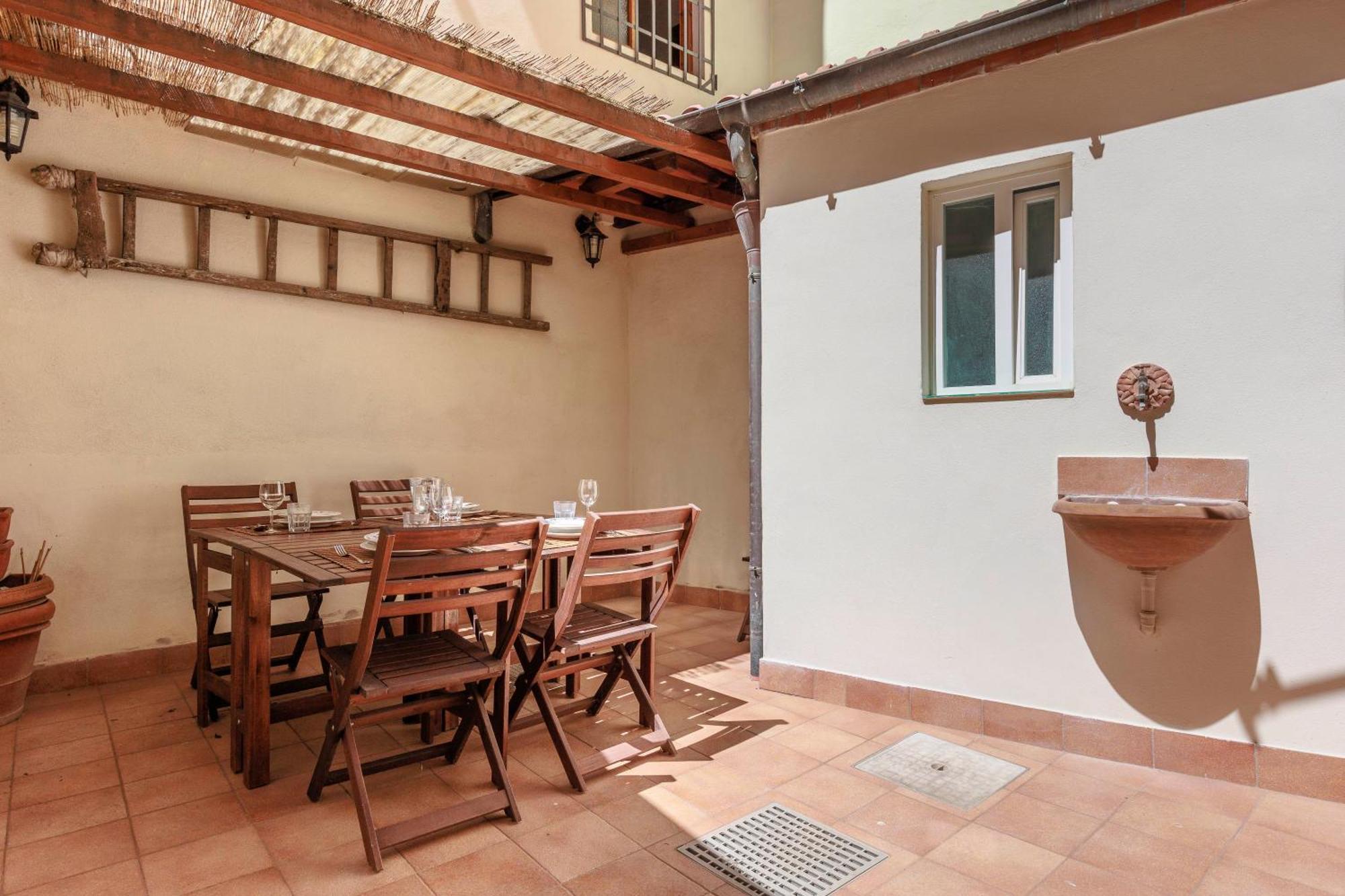 Santa Maria Novella Elegant Apartment Флоренция Екстериор снимка